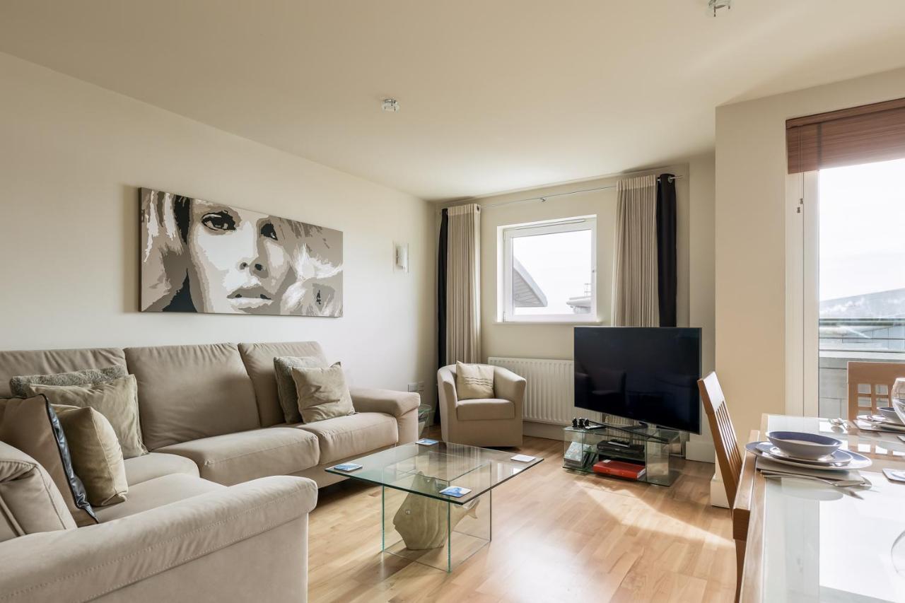 Crow'S Nest Villa Poole Dış mekan fotoğraf