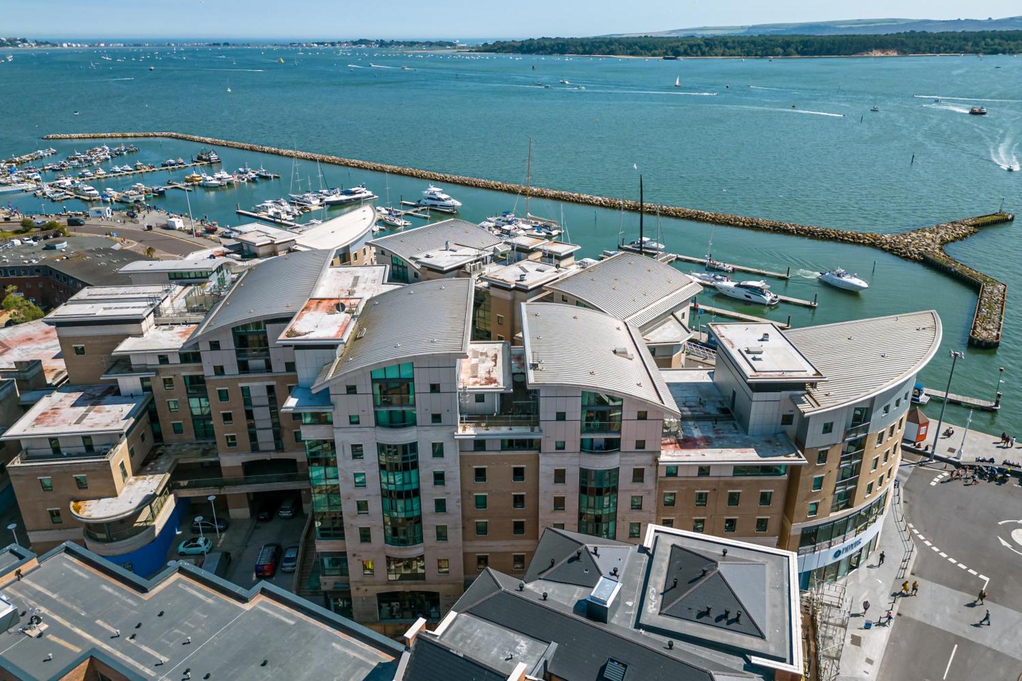 Crow'S Nest Villa Poole Dış mekan fotoğraf