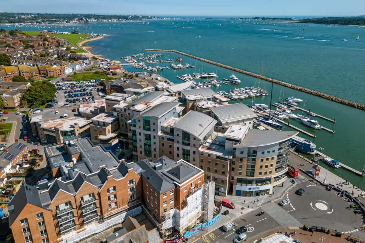 Crow'S Nest Villa Poole Dış mekan fotoğraf
