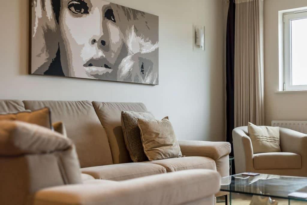 Crow'S Nest Villa Poole Dış mekan fotoğraf