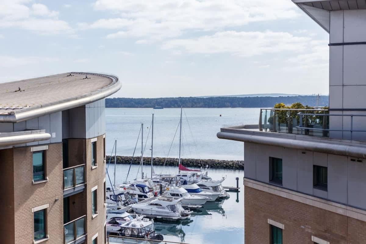 Crow'S Nest Villa Poole Dış mekan fotoğraf