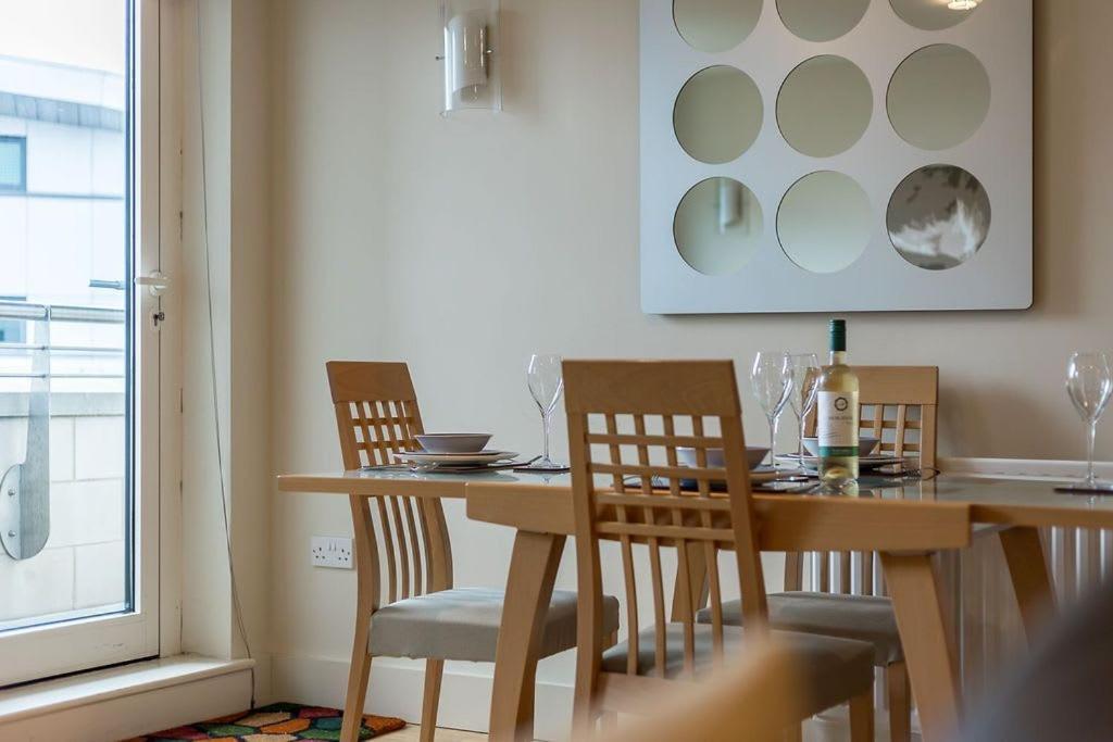 Crow'S Nest Villa Poole Dış mekan fotoğraf
