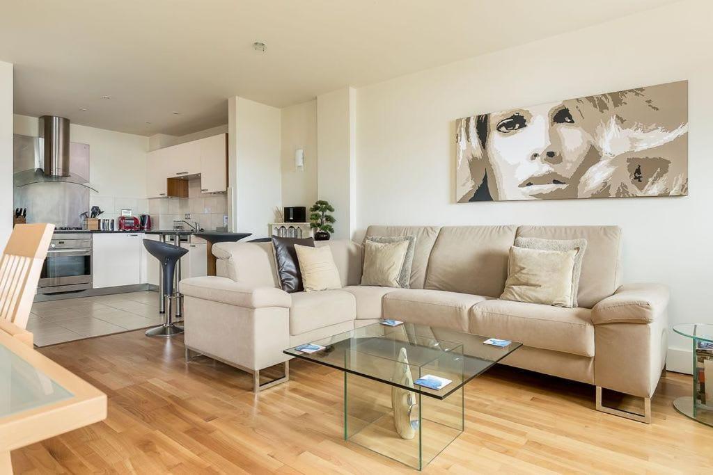 Crow'S Nest Villa Poole Dış mekan fotoğraf