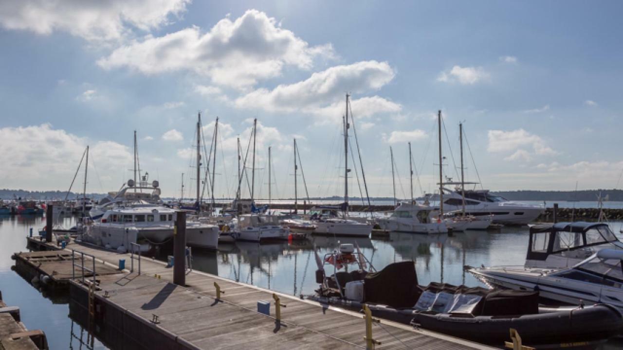 Crow'S Nest Villa Poole Dış mekan fotoğraf
